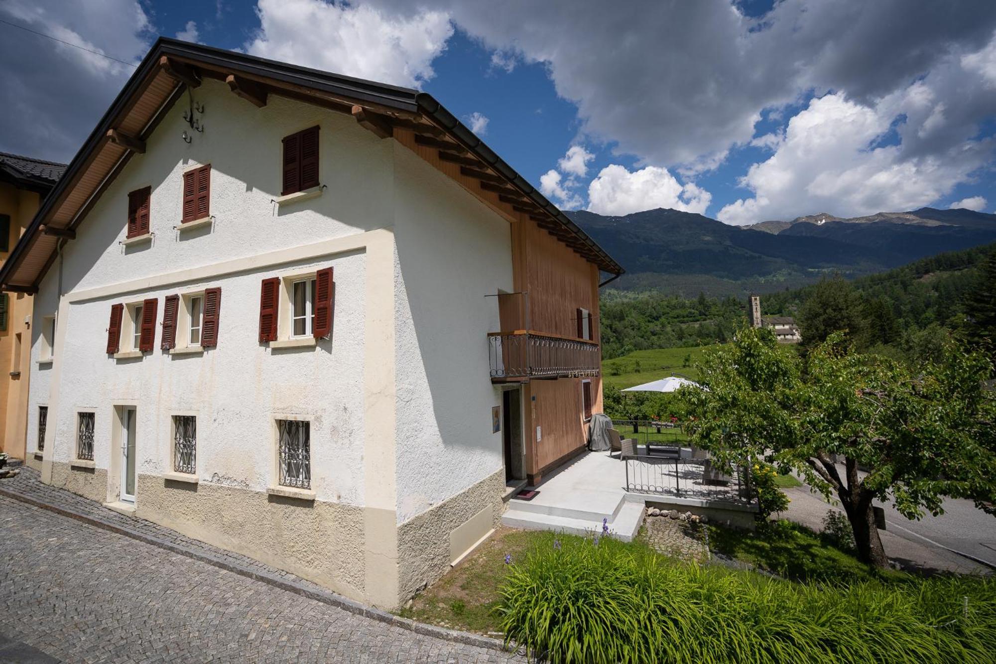 Casa Dorino - Luogo Idilliaco, Ideale Per Famiglie, Terrazza Ed Ampio Giardino, Vista Montagne, Sauna Privata Rodi エクステリア 写真
