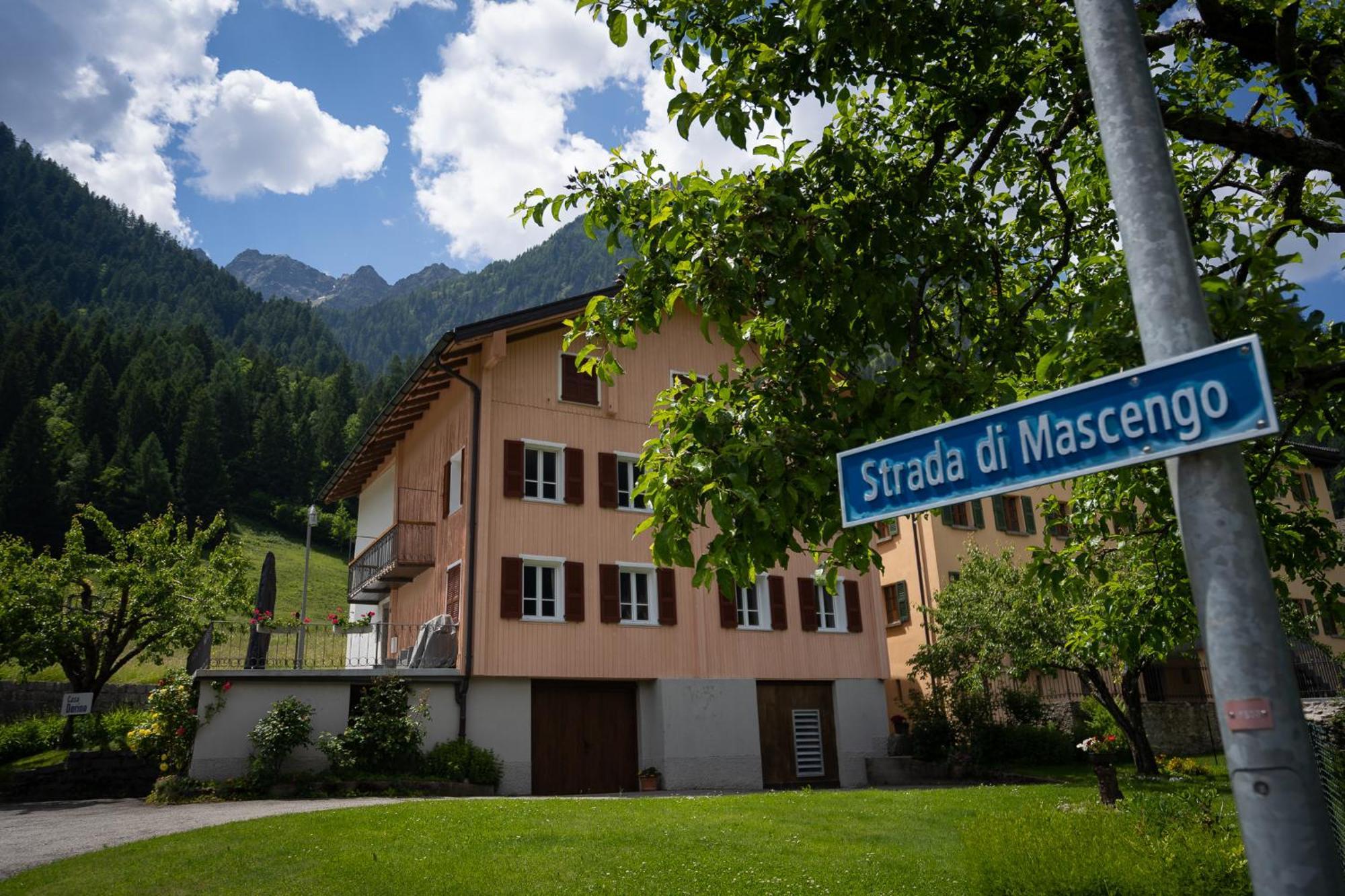 Casa Dorino - Luogo Idilliaco, Ideale Per Famiglie, Terrazza Ed Ampio Giardino, Vista Montagne, Sauna Privata Rodi エクステリア 写真